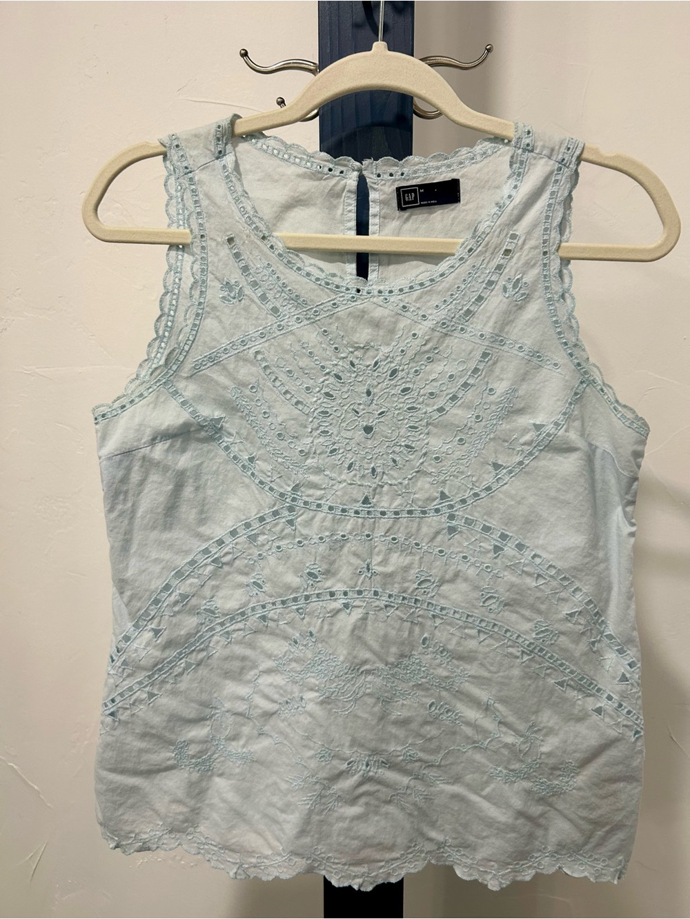 GAP Light Blue Embroidered Sleeveless Cotton Blouse - Picture 1 of 4